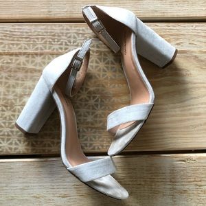 Mid heel sandal, light blue /denim